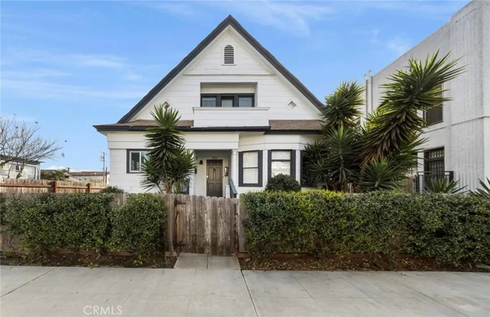 456 Linden Long Beach, CA 90802