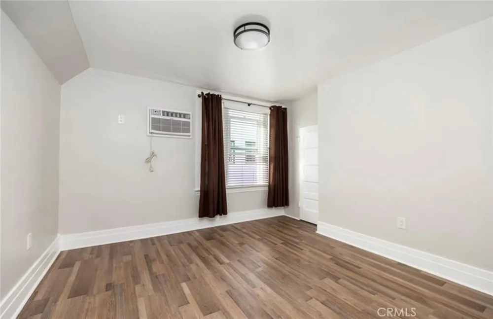 456 Linden Long Beach, CA 90802