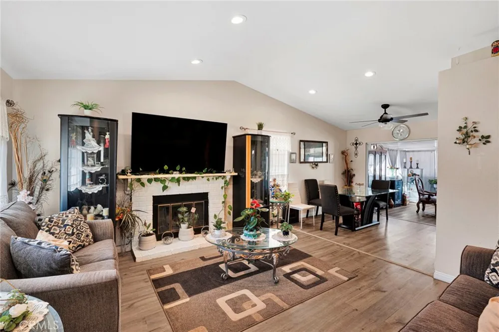 12424 Mount Baldy Victorville, CA 92392