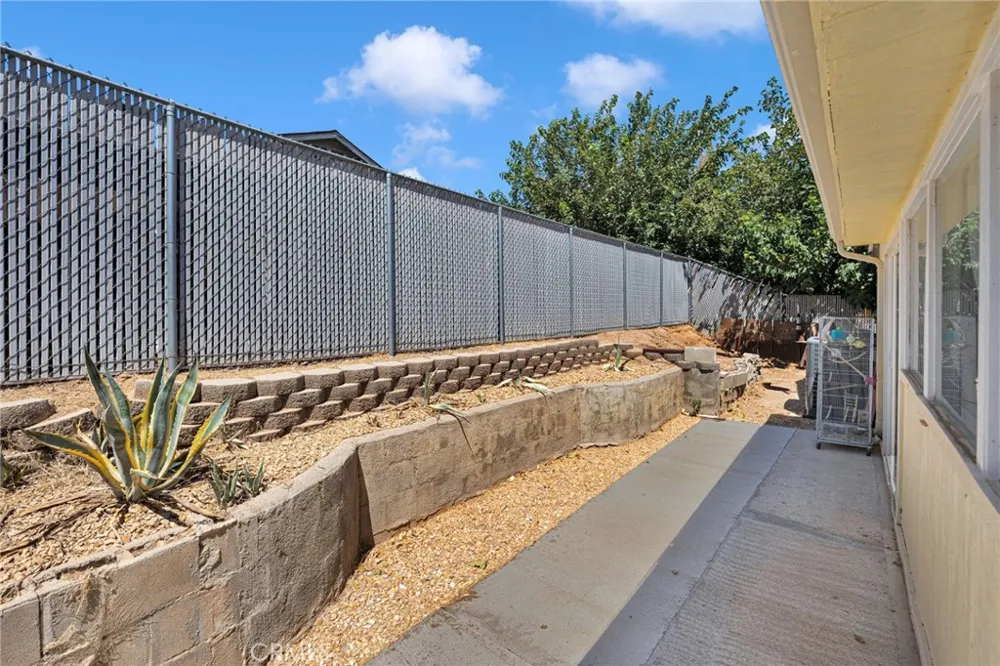 12424 Mount Baldy Victorville, CA 92392
