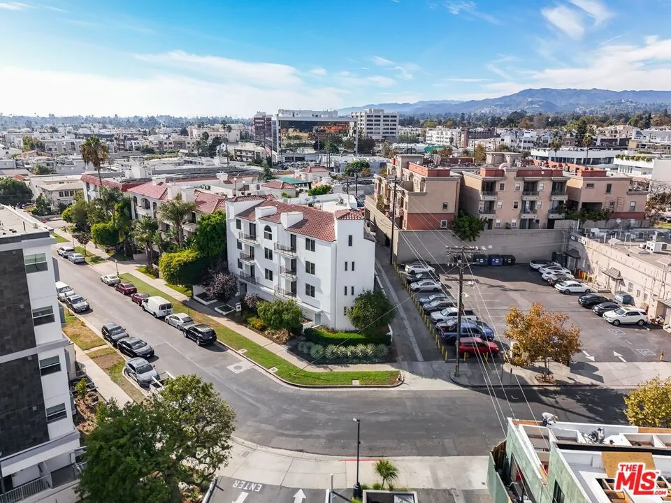 11675 Darlington Avenue #103 Los Angeles, CA 90049