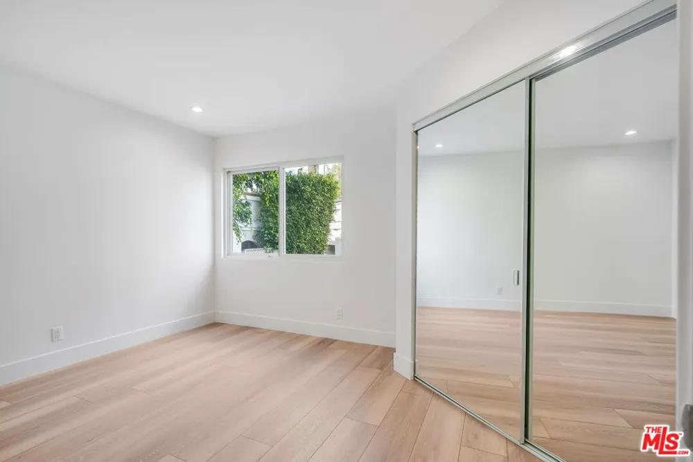 11675 Darlington Avenue #103 Los Angeles, CA 90049