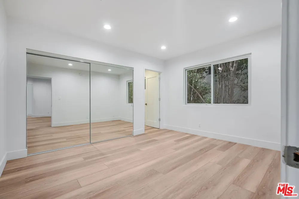 11675 Darlington Avenue #103 Los Angeles, CA 90049