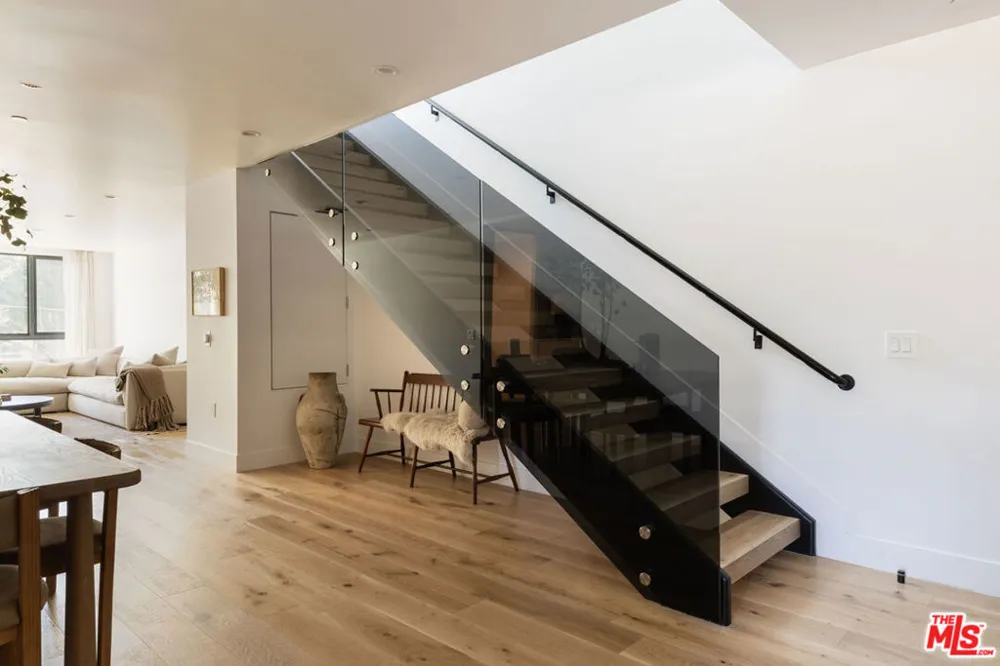 724 Croft Avenue #306 Los Angeles, CA 90069