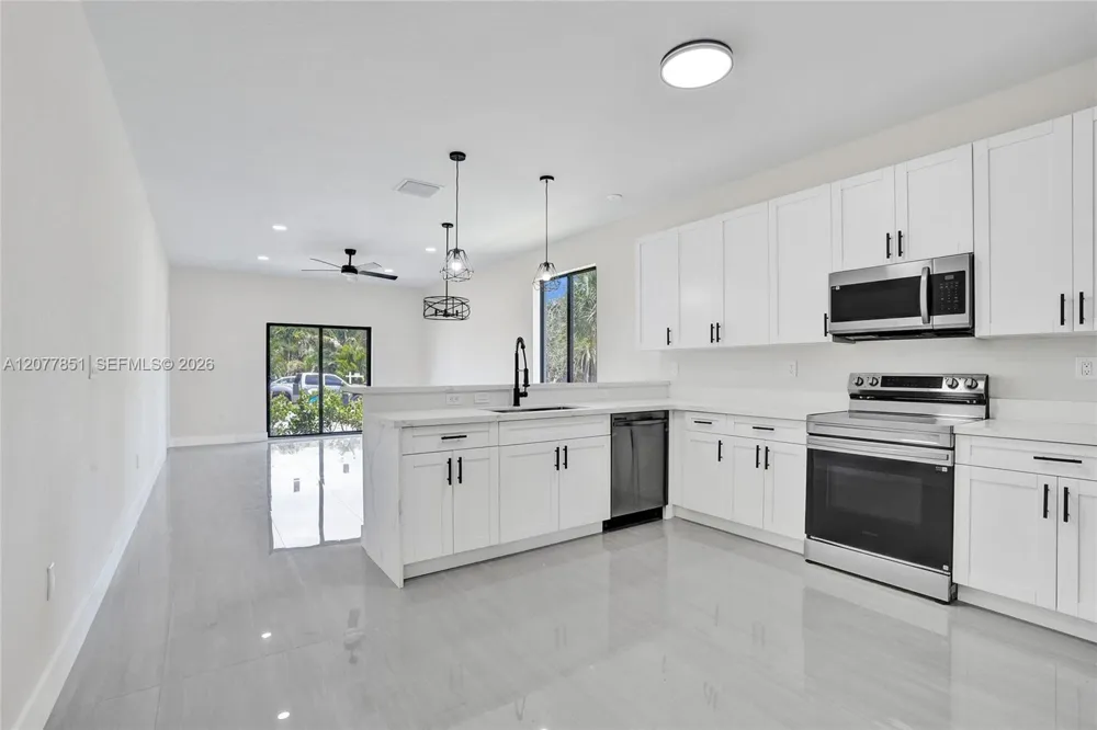599 SW 12th Ave Dania Beach, FL 33004