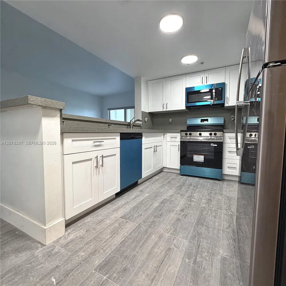 120 S Douglas Rd #405 Coral Gables, FL 33134