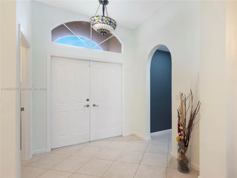 2549 Egret Lake Dr Green Acres, FL 33413