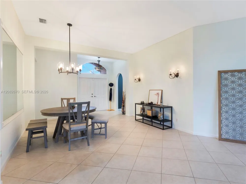 2549 Egret Lake Dr Green Acres, FL 33413