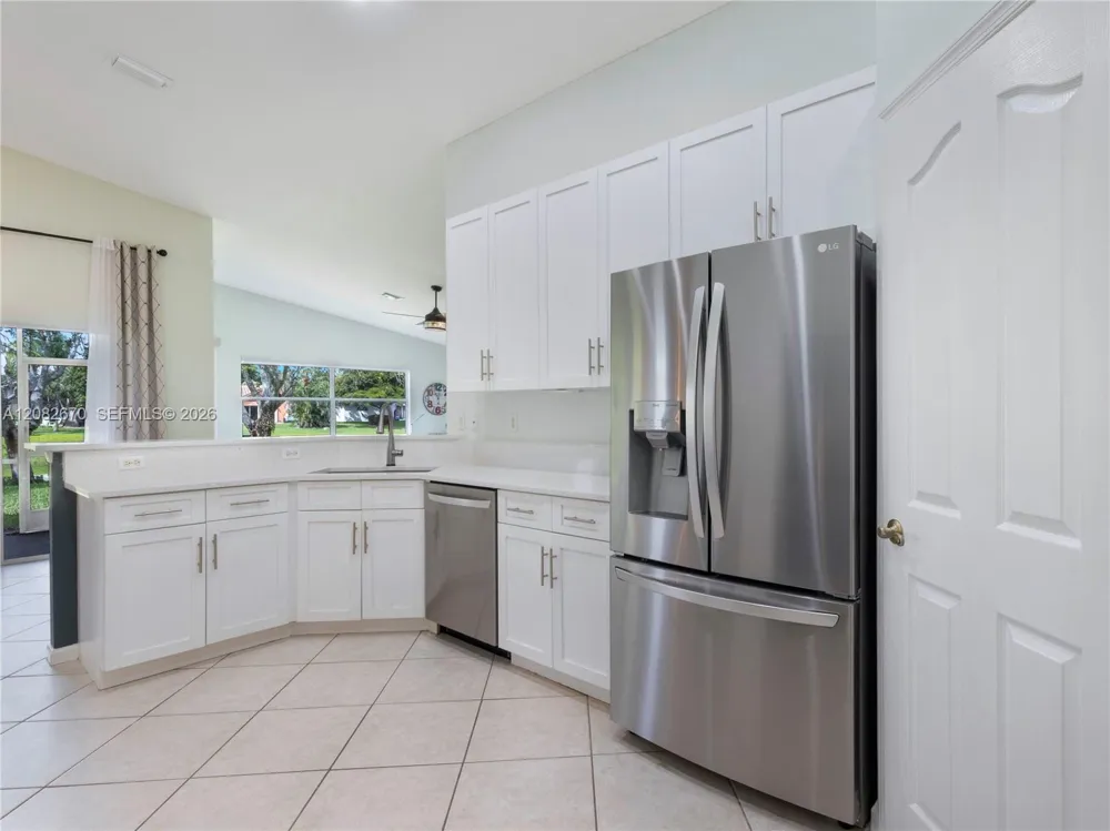 2549 Egret Lake Dr Green Acres, FL 33413
