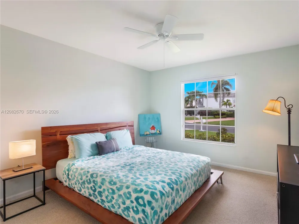2549 Egret Lake Dr Green Acres, FL 33413