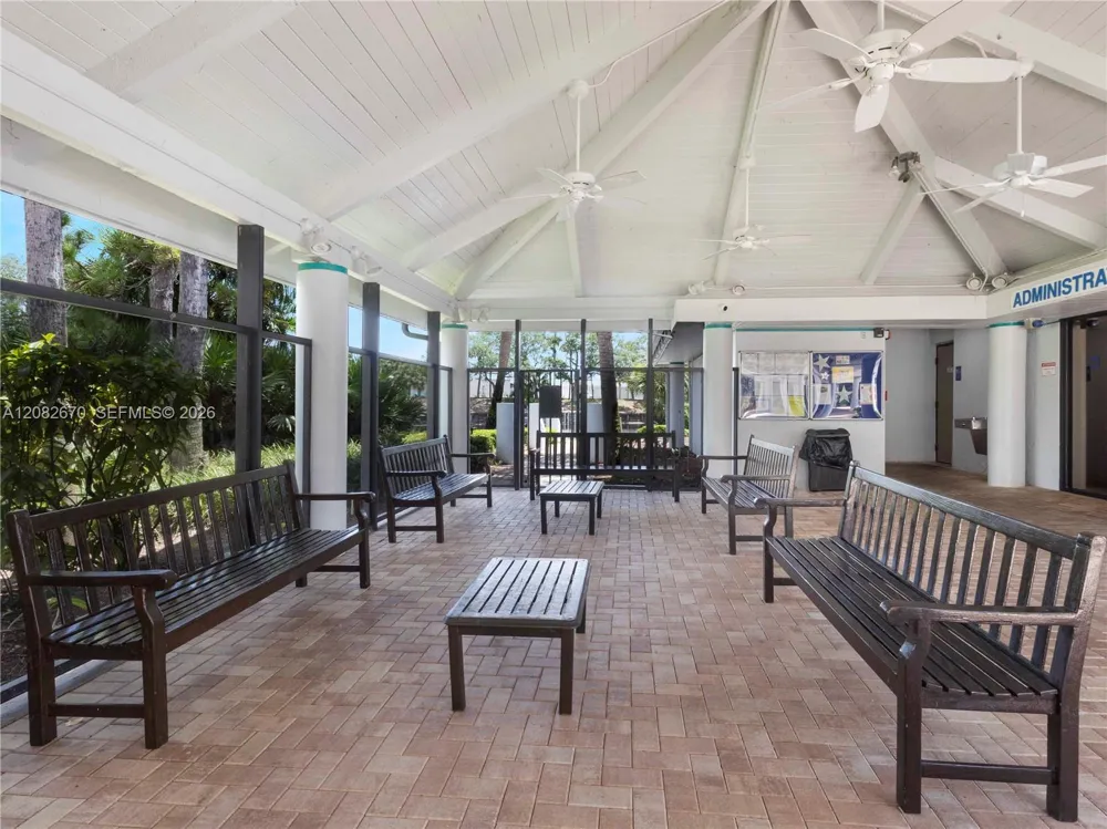 2549 Egret Lake Dr Green Acres, FL 33413
