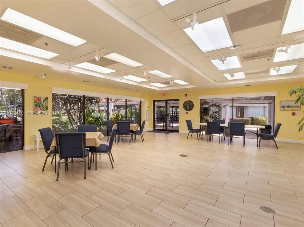2549 Egret Lake Dr Green Acres, FL 33413