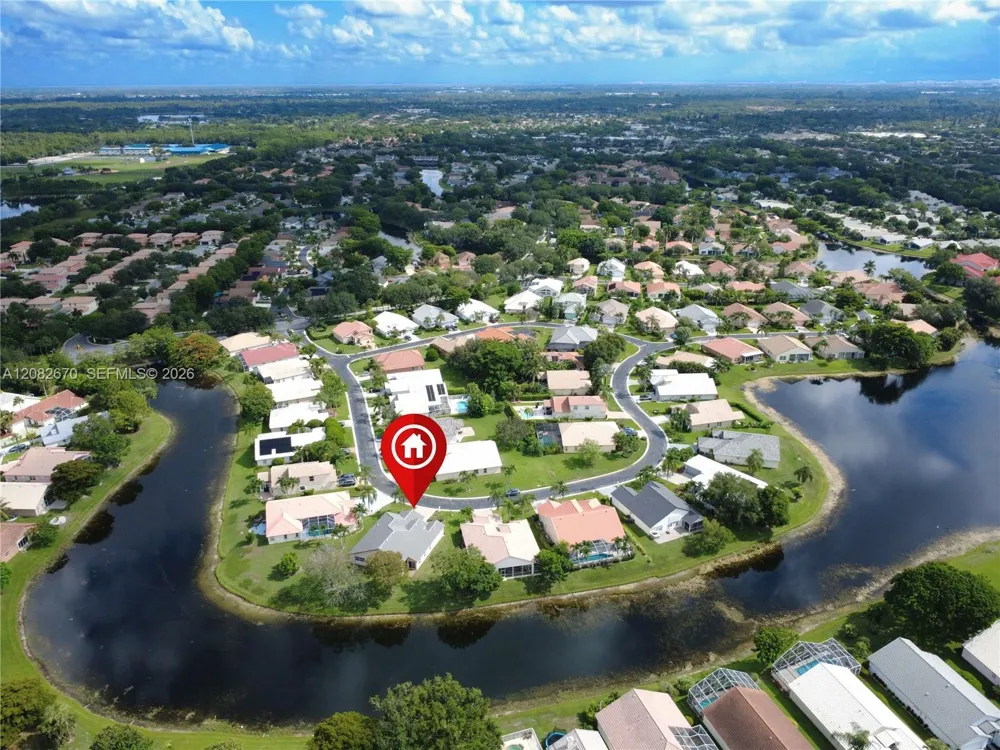 2549 Egret Lake Dr Green Acres, FL 33413