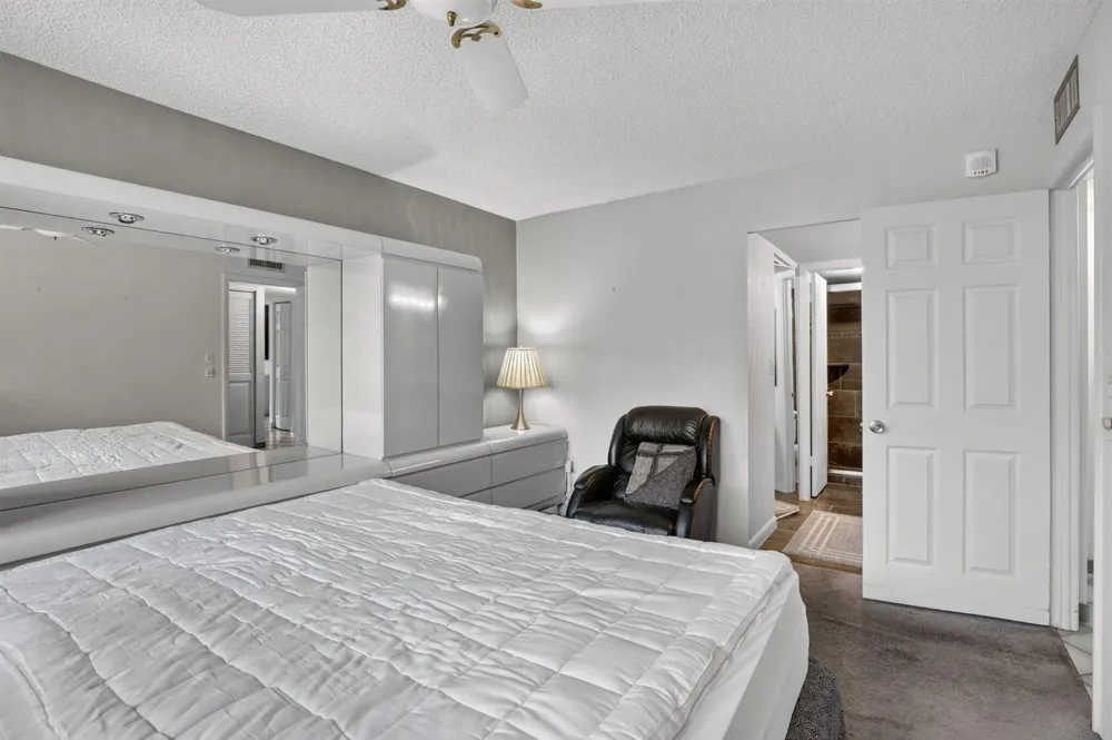 1400 Saint Charles Place #313 Pembroke Pines, FL 33026