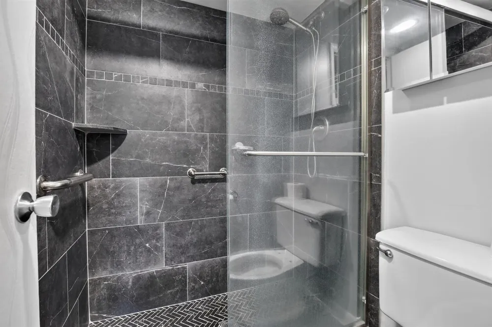 1400 Saint Charles Place #313 Pembroke Pines, FL 33026