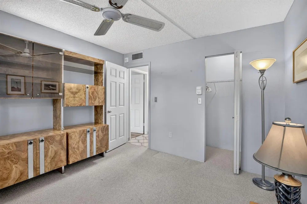 1400 Saint Charles Place #313 Pembroke Pines, FL 33026
