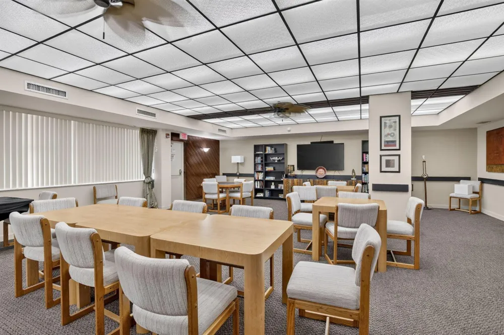 1400 Saint Charles Place #313 Pembroke Pines, FL 33026