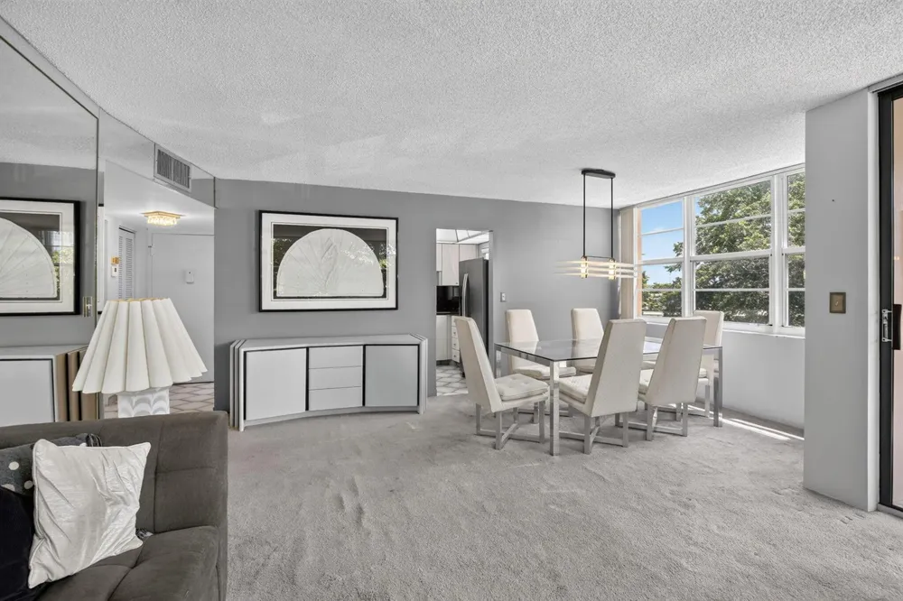1400 Saint Charles Place #313 Pembroke Pines, FL 33026