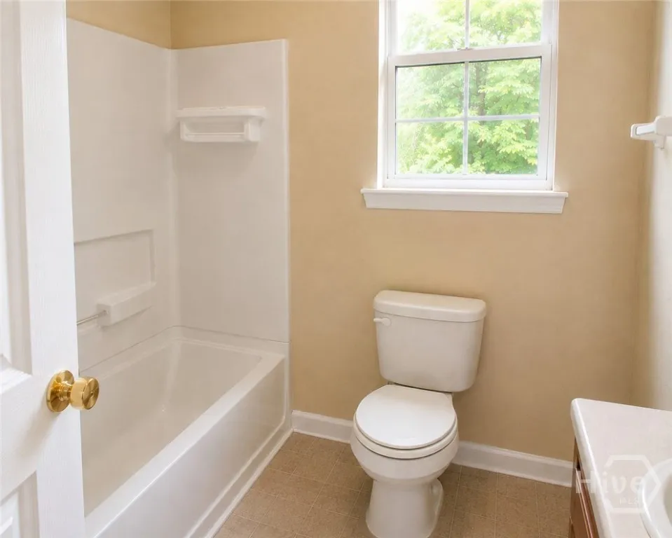 139 Laurelwood Drive Savannah, GA 31419