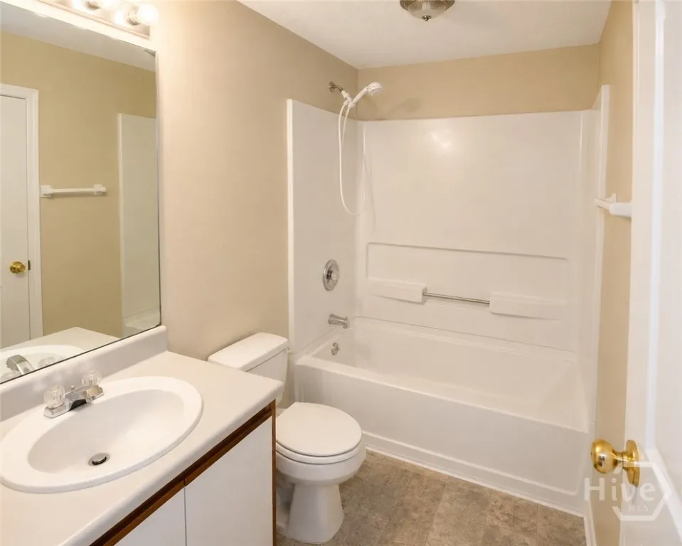139 Laurelwood Drive Savannah, GA 31419