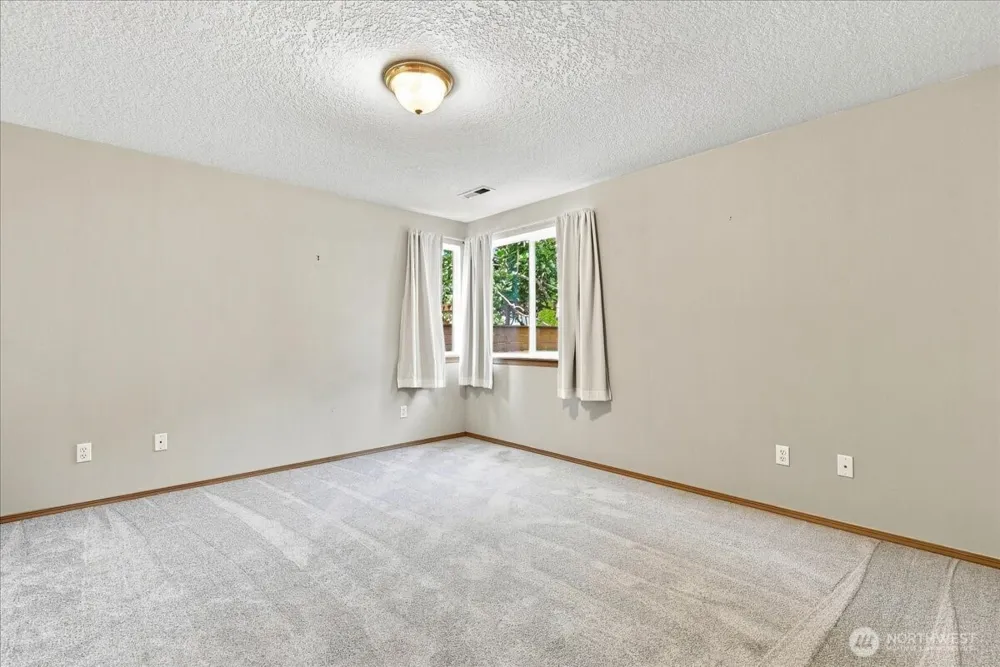 17110 SE 18TH St Vancouver, WA 98683