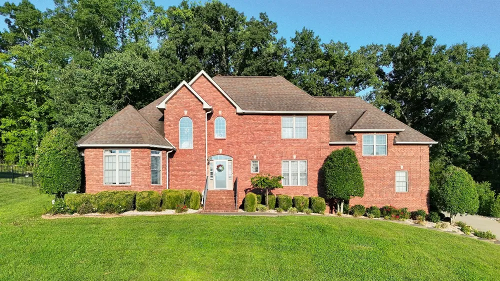 2006 Mossy Oak Cir Clarksville, TN 37043