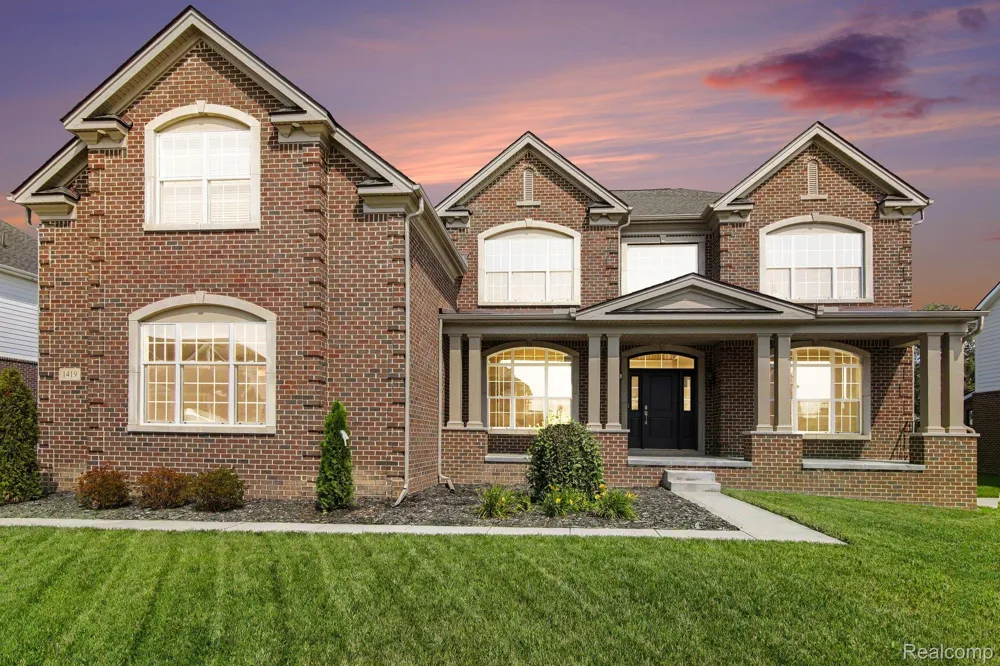 1419 Napa Canton Charter Township, MI 48187