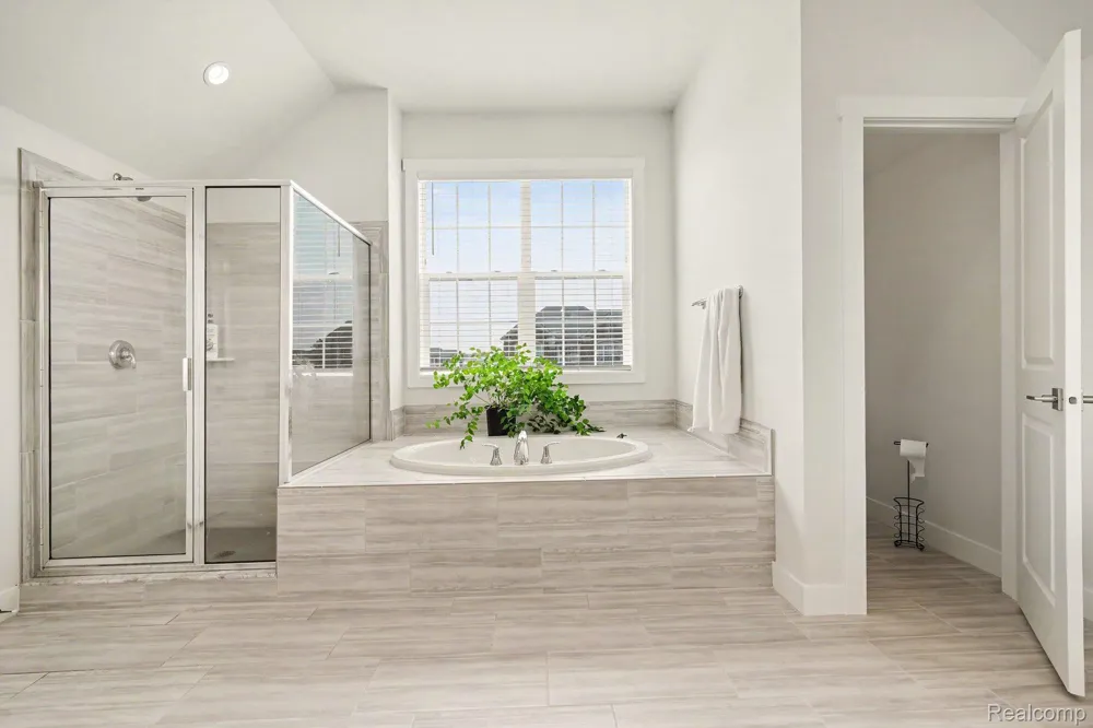 1419 Napa Canton Charter Township, MI 48187