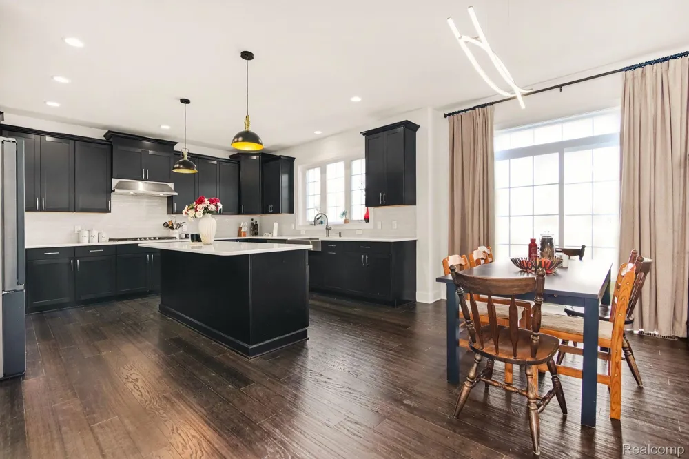 1419 Napa Canton Charter Township, MI 48187