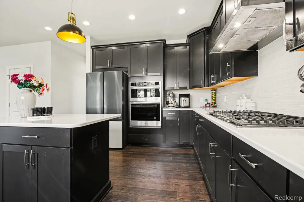 1419 Napa Canton Charter Township, MI 48187