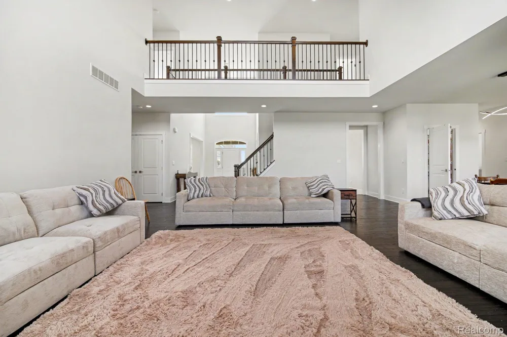 1419 Napa Canton Charter Township, MI 48187
