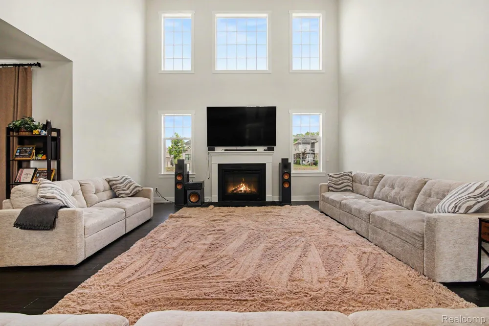 1419 Napa Canton Charter Township, MI 48187