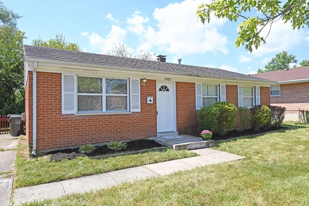 1987 Mistyhill Drive Springfield, OH 45240