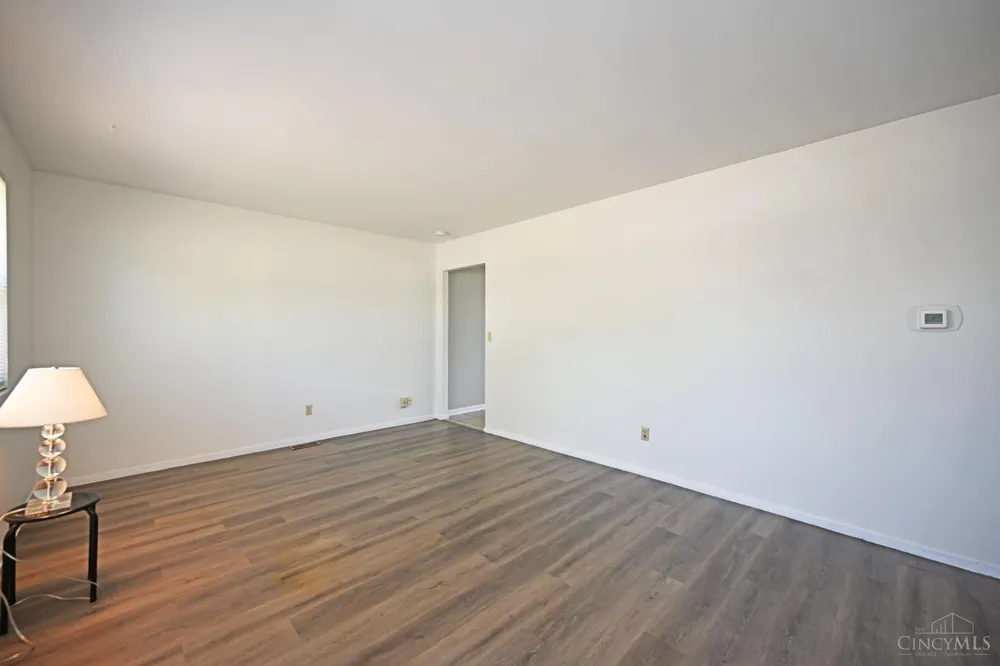 1987 Mistyhill Drive Springfield, OH 45240