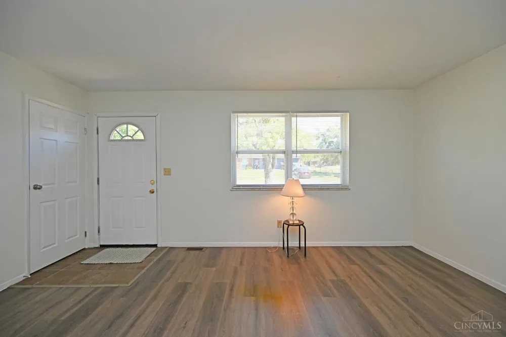 1987 Mistyhill Drive Springfield, OH 45240