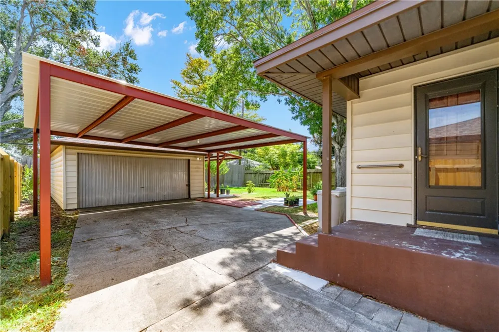 4122 Cott Street Corpus Christi, TX 78411