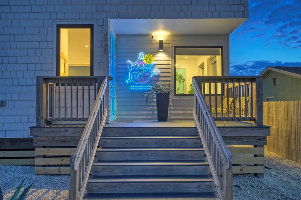 626 La Juana Court Port Aransas, TX 78373