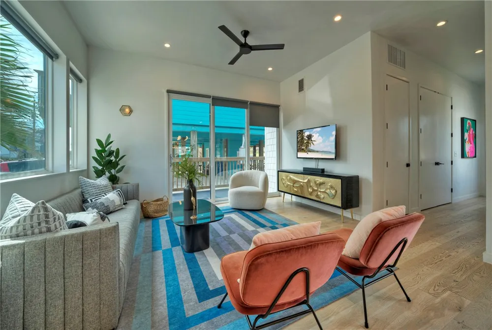 626 La Juana Court Port Aransas, TX 78373