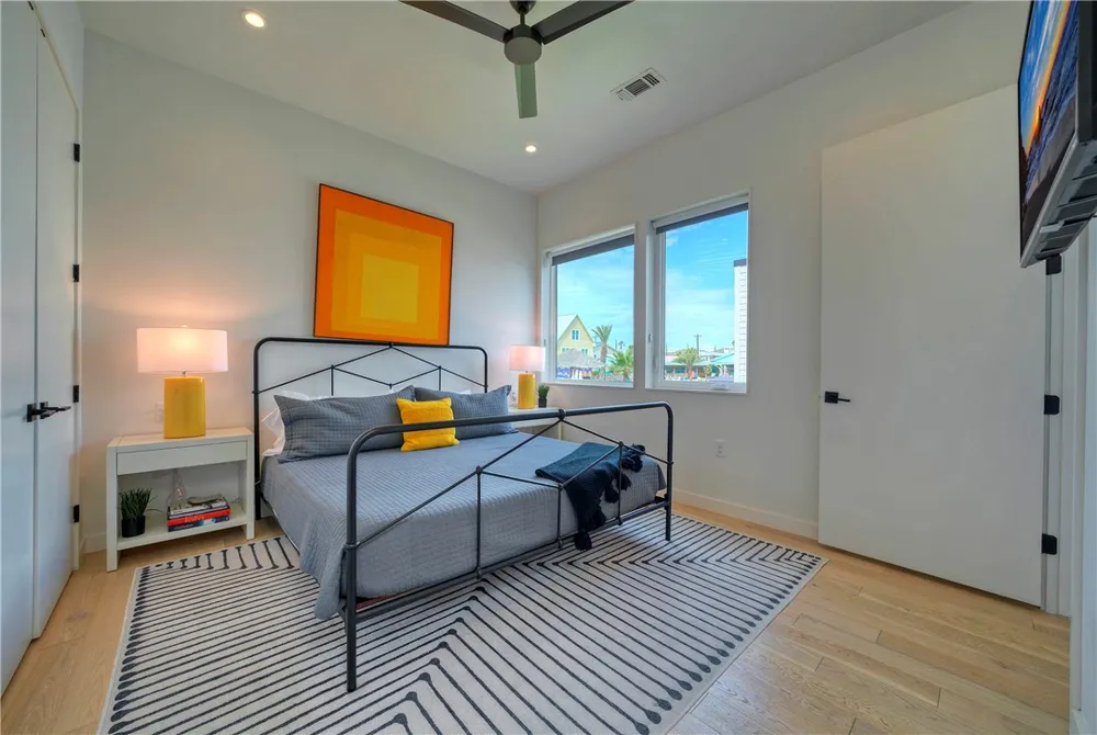 626 La Juana Court Port Aransas, TX 78373