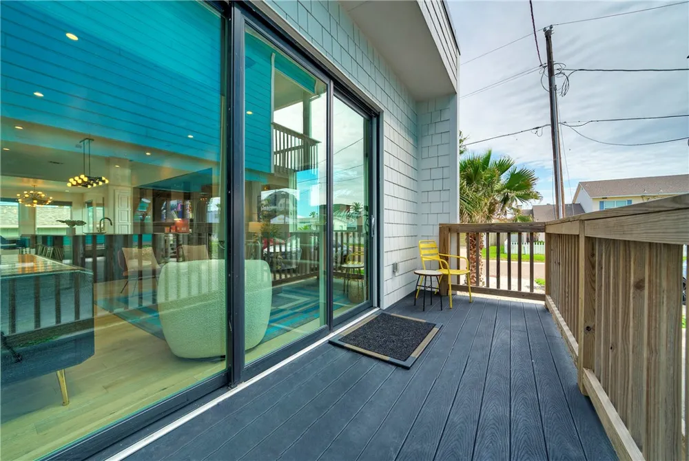626 La Juana Court Port Aransas, TX 78373