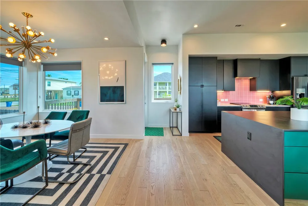 626 La Juana Court Port Aransas, TX 78373