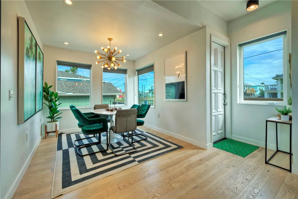 626 La Juana Court Port Aransas, TX 78373