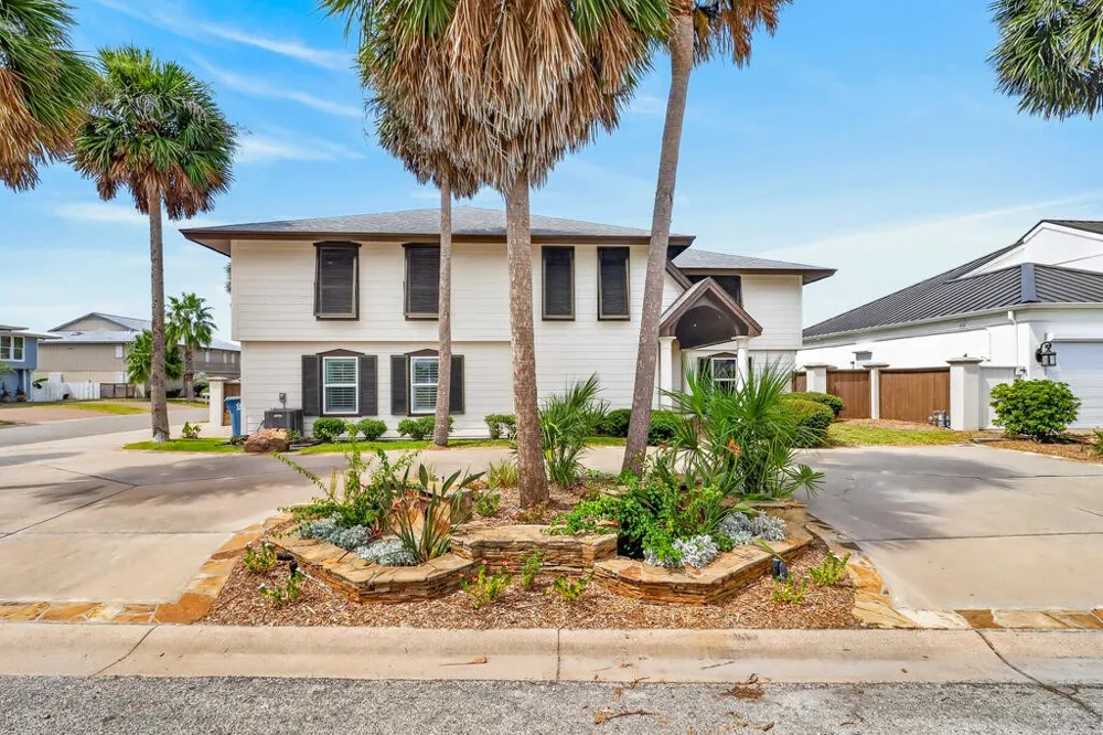 2 Spoonbill Rockport, TX 78382