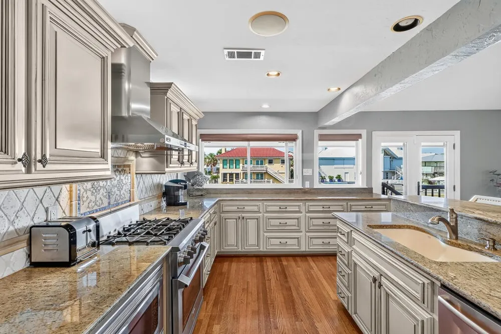 2 Spoonbill Rockport, TX 78382