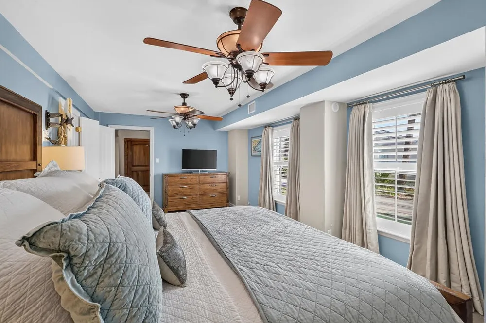 2 Spoonbill Rockport, TX 78382