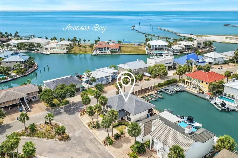 2 Spoonbill Rockport, TX 78382