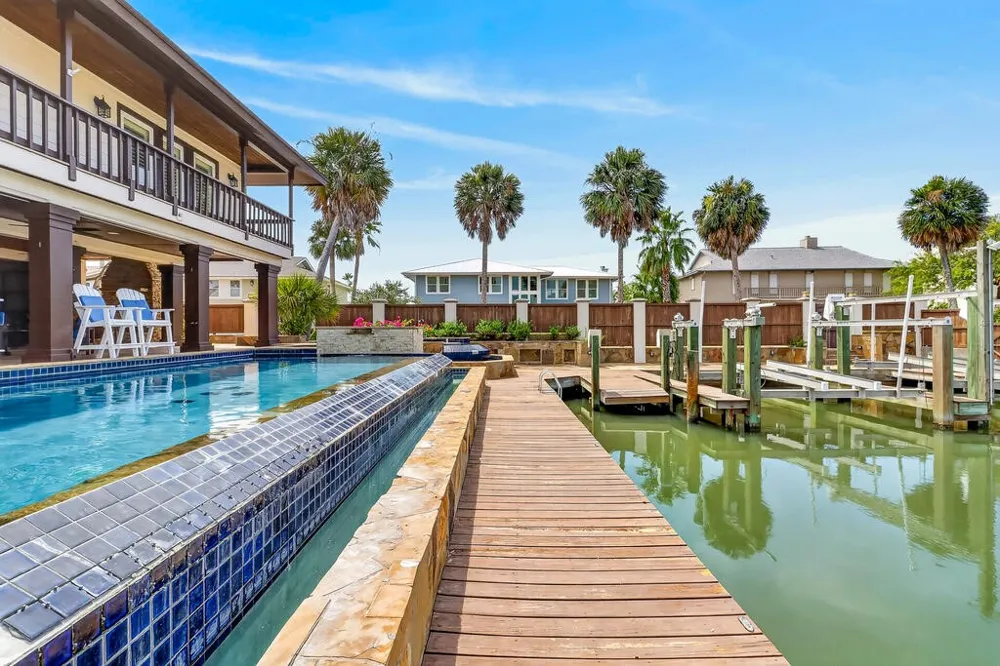 2 Spoonbill Rockport, TX 78382