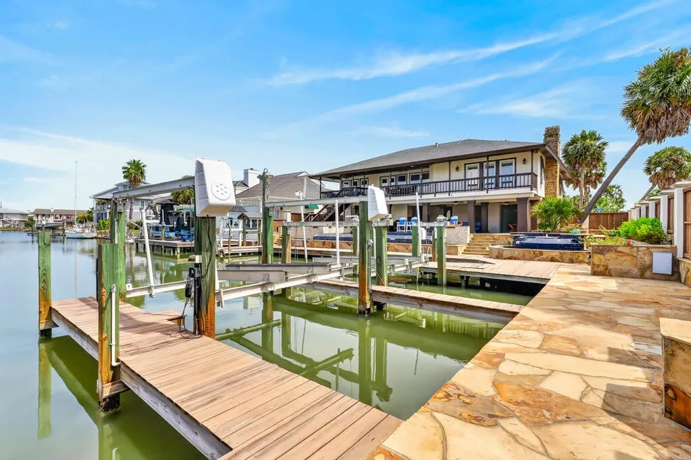 2 Spoonbill Rockport, TX 78382