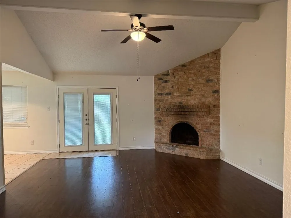 2204 Matagorda Drive Portland, TX 78374