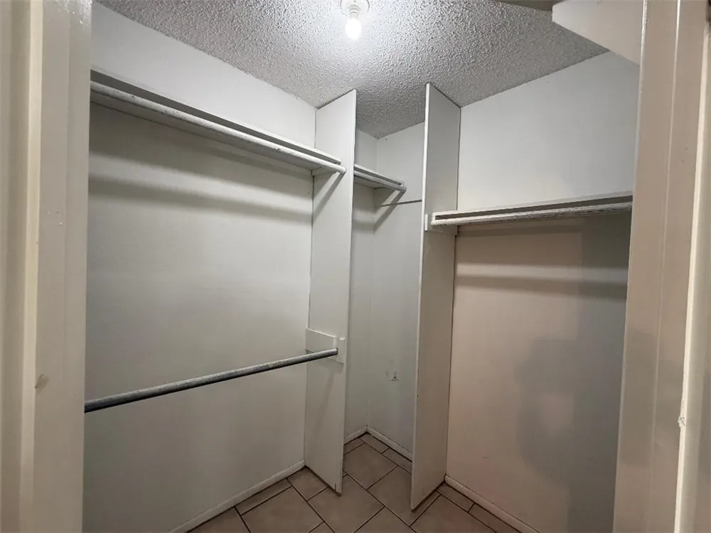 2204 Matagorda Drive Portland, TX 78374